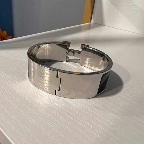 Hermes Women’s Clic Clac H Bracelet in Black Sz GM - Picture 3 of 6